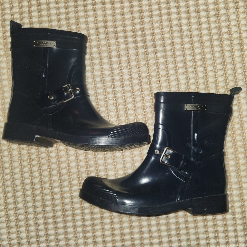 Coach "Lester"  Navy Size 7 Rain Boots with Buckle